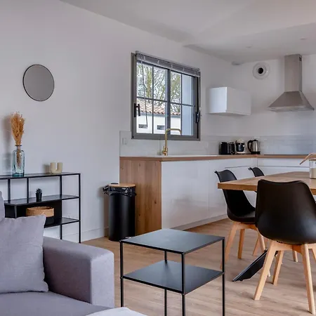 Avec Jacuzzi Et Clim A Marsilly *