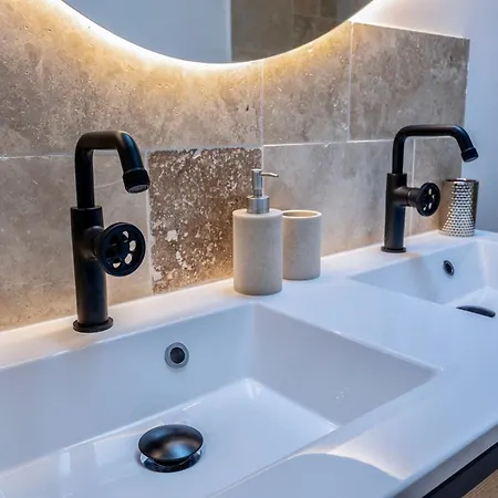 Avec Jacuzzi Et Clim A Marsilly Holiday home Lagord